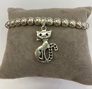 Silver Coloured Bracelet with Sitting Cat Charm