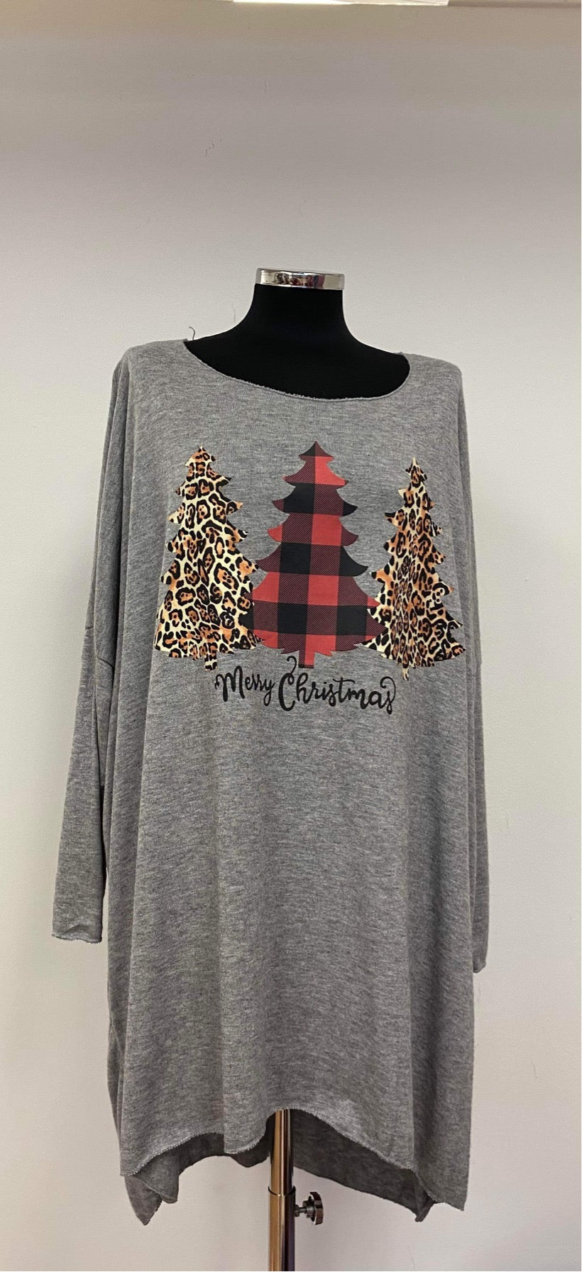 Plus Size Fine Knit Longline Christmas Top with Christmas Tree Design (16-22)